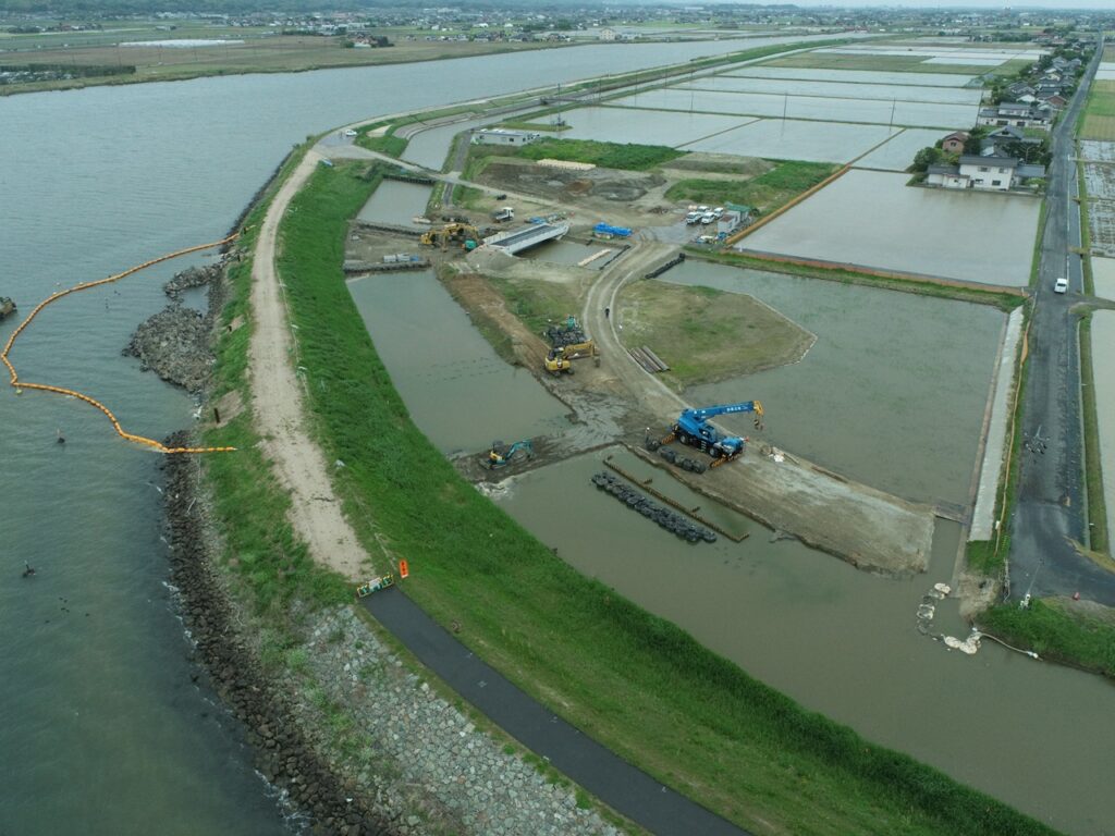 令和７年度水利施設等保全高度化事業 湖岸北地区 排水機場造成工事（その３）